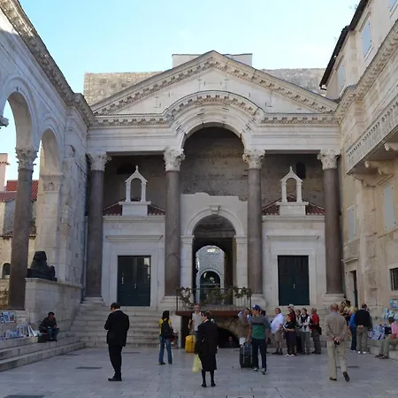 Gest House Roberto * Split